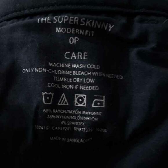 Ann Taylor Super Skinny Fit Black Pants Size 0P Petite Capri, Cropped, Stretchy - Picture 3 of 4
